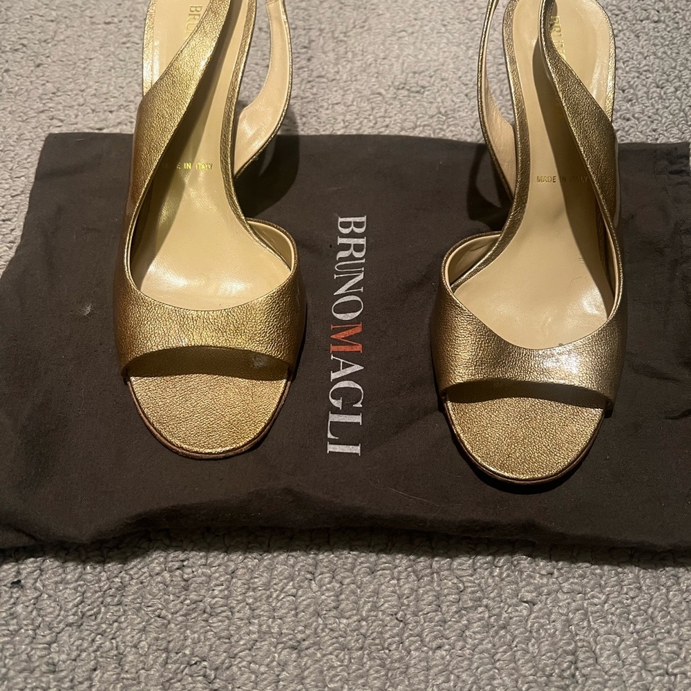 Bruno Magli Women's Gold Slingback Shoes, Size 38.5/8.5 US